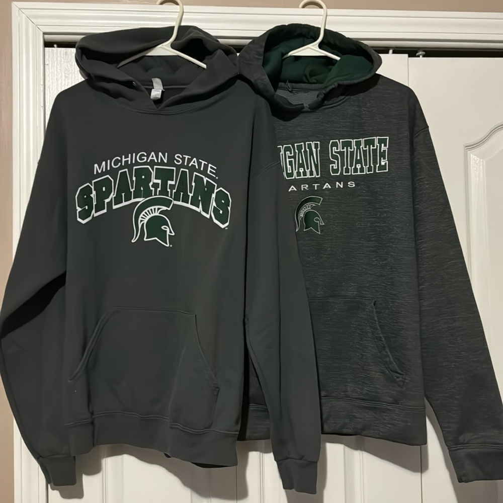 Mens Spartan Bundle 2 hoodies, 1 long sleeved Tee and 2 short sleeved tee.